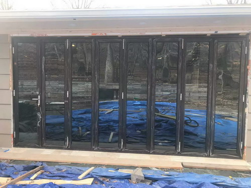 USA: aluminum folding window